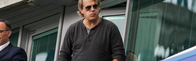 开云体育入口-英媒：伯利带人参观更衣室遭拒 几天后图赫尔下课